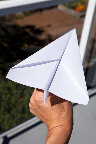 Бумажный самолет — стоковое фото