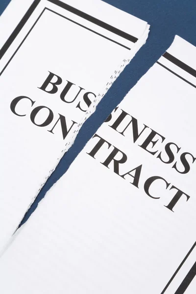 Отмена бизнес-контракта — стоковое фото