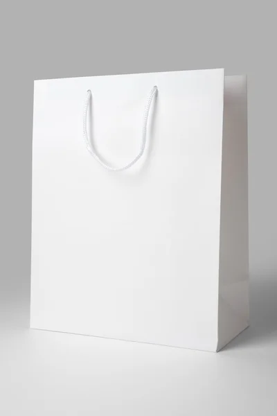 白のショッピング バッグ — ストック写真