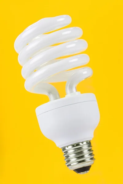 Компактних флуоресцентних лампочка — стокове фото