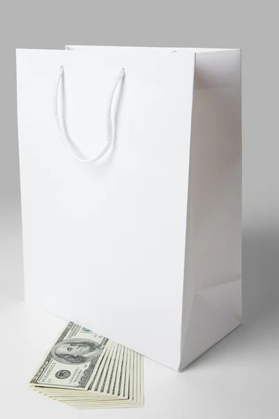 Bevásárló táska, és a dollár — Stock Fotó