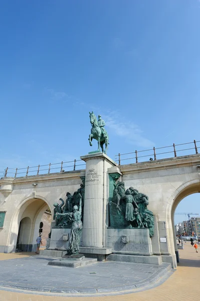 Άγαλμα του βασιλιά Λεοπόλδος β΄ του Βελγίου. — Φωτογραφία Αρχείου