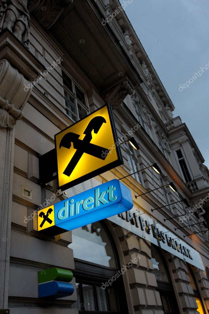 Erste bank vienna hi-res stock photography and images - Alamy