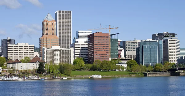 Portland Oregon skyline, in Spring. — Stock Photo, Image