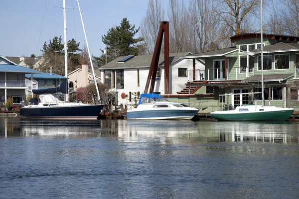 Schwimmende Häuser und Segelboote, Portland oder. — Stockfoto