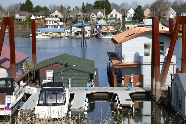 Eine Gemeinschaft auf dem Fluss und Land, Portland oder. — Stockfoto