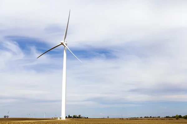 Eco větrný mlýn — Stock fotografie