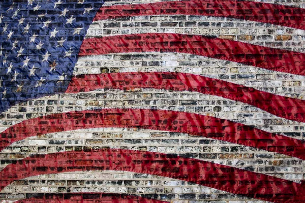 Flagge vor städtischem Hintergrund — Stockfoto