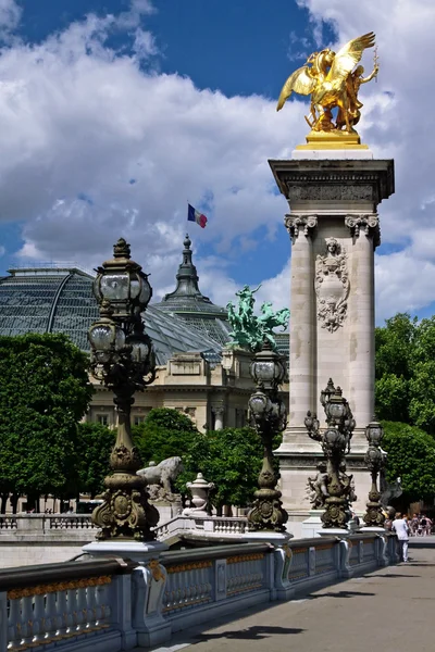 Олександр iii мосту в Парижі — стокове фото