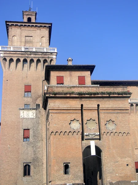 A történelmi vár az este család Ferrara - Olaszország — Stock Fotó