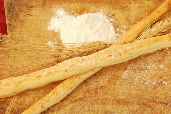 Breadsticks com sementes de sésamo 007 — Fotografia de Stock