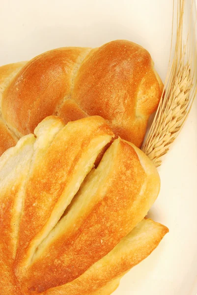Brot auf Tablett — Stockfoto