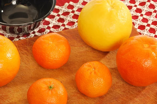 Portakal, greyfurt ve mandalina — Stok fotoğraf