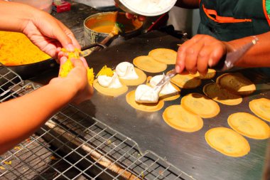 Taylandlı çıtır krep