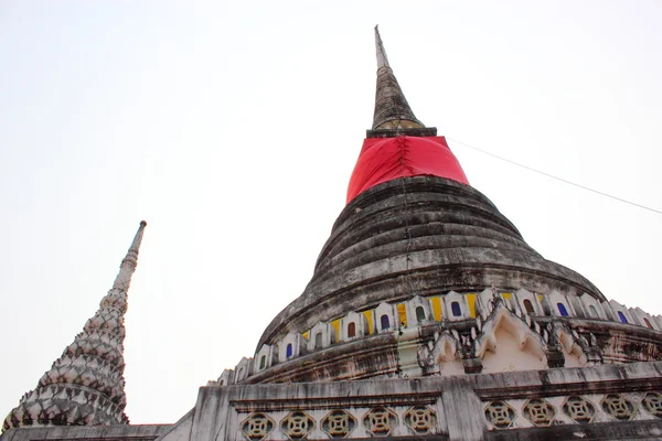 A stupa em Phra Samut Chedi em Samut Prakan, Tailândia — Fotografia de Stock