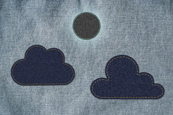 Місяць з хмарою на джинсі — стокове фото