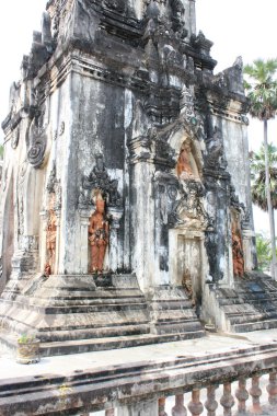 Ing asmak stupa, savannakhet, laos.