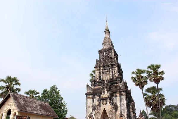 Ing hänga stupa i savannakhet, laos. — Stockfoto