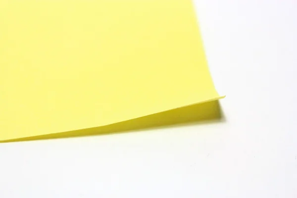 흰색 배경 클립 노란색 메모 — 스톡 사진