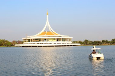 kamu Parkı, suanluang rama 9, Tayland