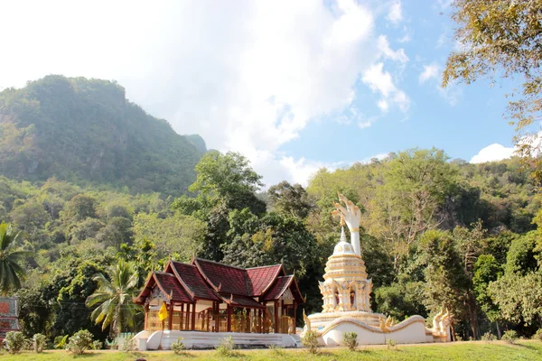 Stock image Thamchiangdao , Buddhist temple among forest ,Chiang Mai