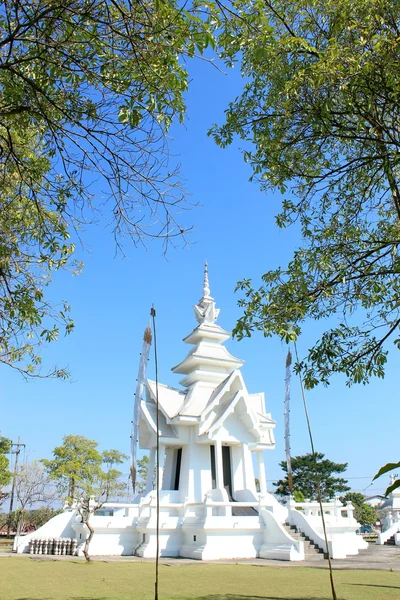 Λευκό rong ναό wat khun chiangrai Ταϊλάνδη — Φωτογραφία Αρχείου
