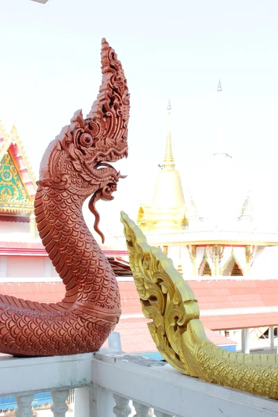 泰国龙或那加国王雕像 — 图库照片