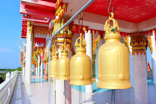 Тайские храмовые колокола — стоковое фото