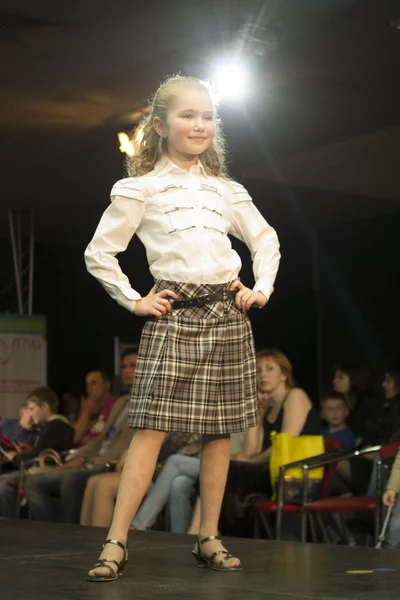 çocuklar defile Minsk, Beyaz Rusya