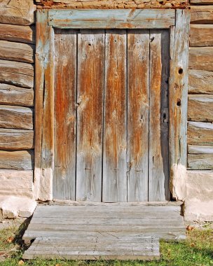 Eski ahır kapısı