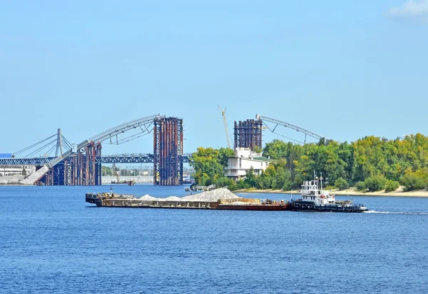 stock image Tugboat assisting a barge