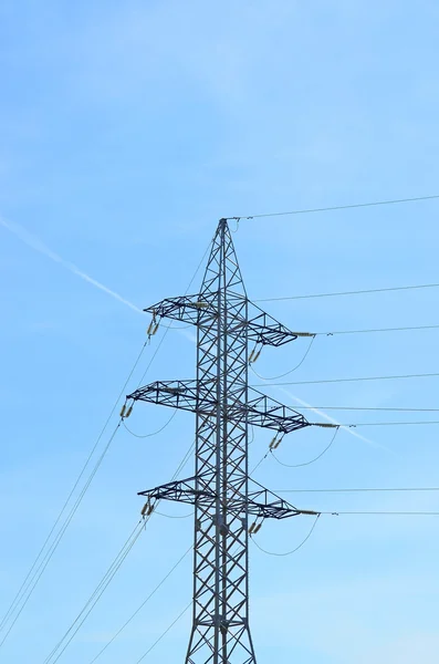 Línea eléctrica de alto voltaje —  Fotos de Stock