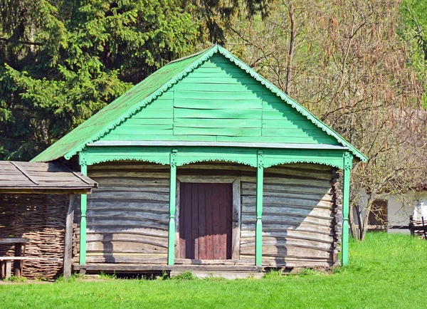 Antigo celeiro de madeira — Fotografia de Stock