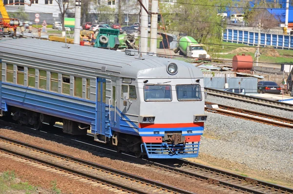 Suburban elektrische treinlocomotief — Stockfoto