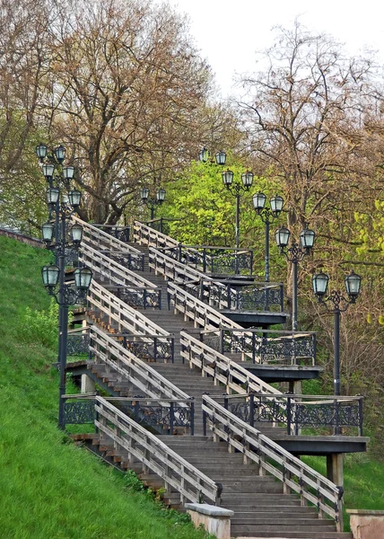 Wooden stairs in the park — Stock Photo, Image