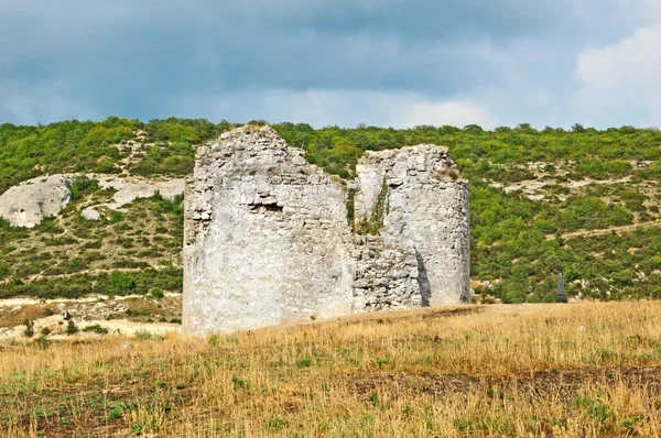 Ruins of ancient tower — Stockfoto