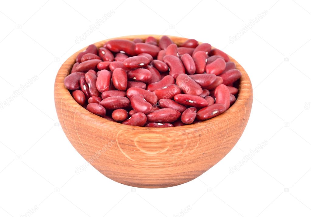 Kidney bean in wooden bowl