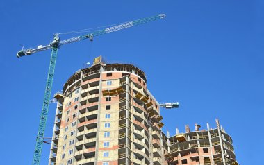 Vinç ve highrise şantiye