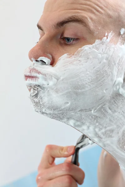 Face shaving — Stock Photo, Image