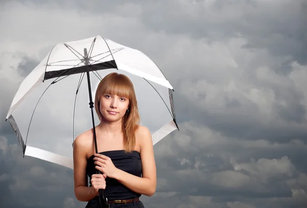 여 자가 들고 우산 — 스톡 사진