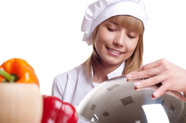 Çekici aşçı kadın bir üzerinde beyaz arka plan — Stok fotoğraf
