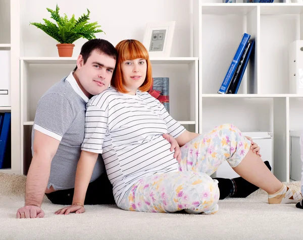 Gravid kvinna och man — Stockfoto