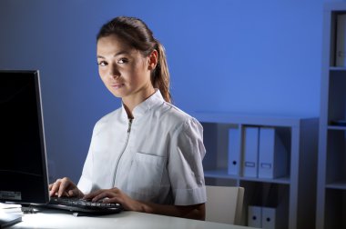 ofis çalışması, gece