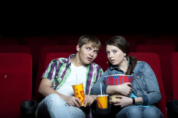 Para w kinie — Zdjęcie stockowe