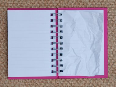 pembe notebook