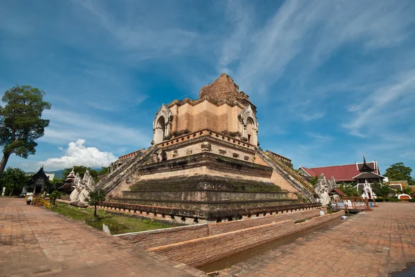 Templo del norte tailandés —  Fotos de Stock