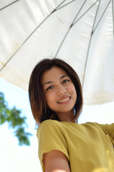 귀여운 아시아 여자 — 스톡 사진