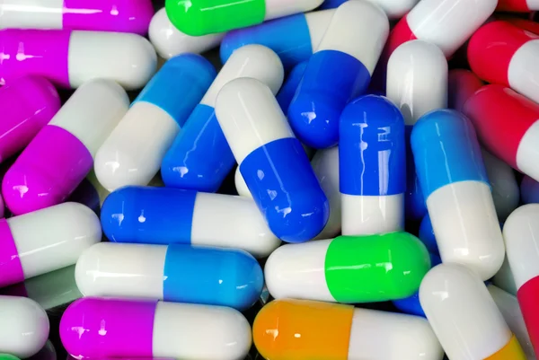 Antibiotic capsule — Stock Photo, Image