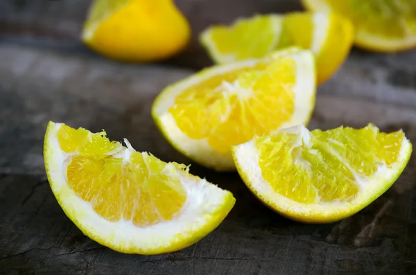 Lemon quarters — Stock Photo, Image