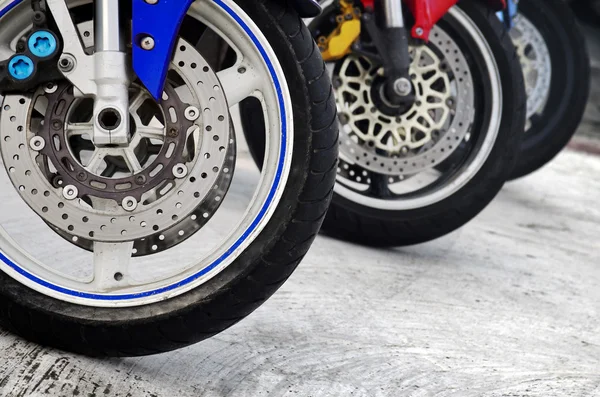 Motorfiets wielen — Stockfoto